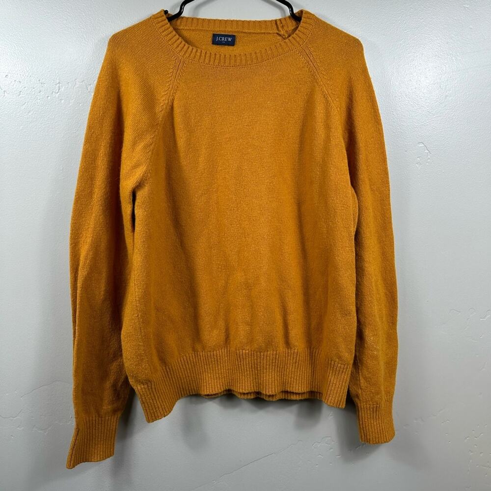 Men’s J. Crew Crewneck sweater in supersoft lambswool blend Size Large - Orange